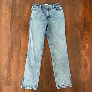 Abercrombie The 90s Straight Ultra High Rise Jeans